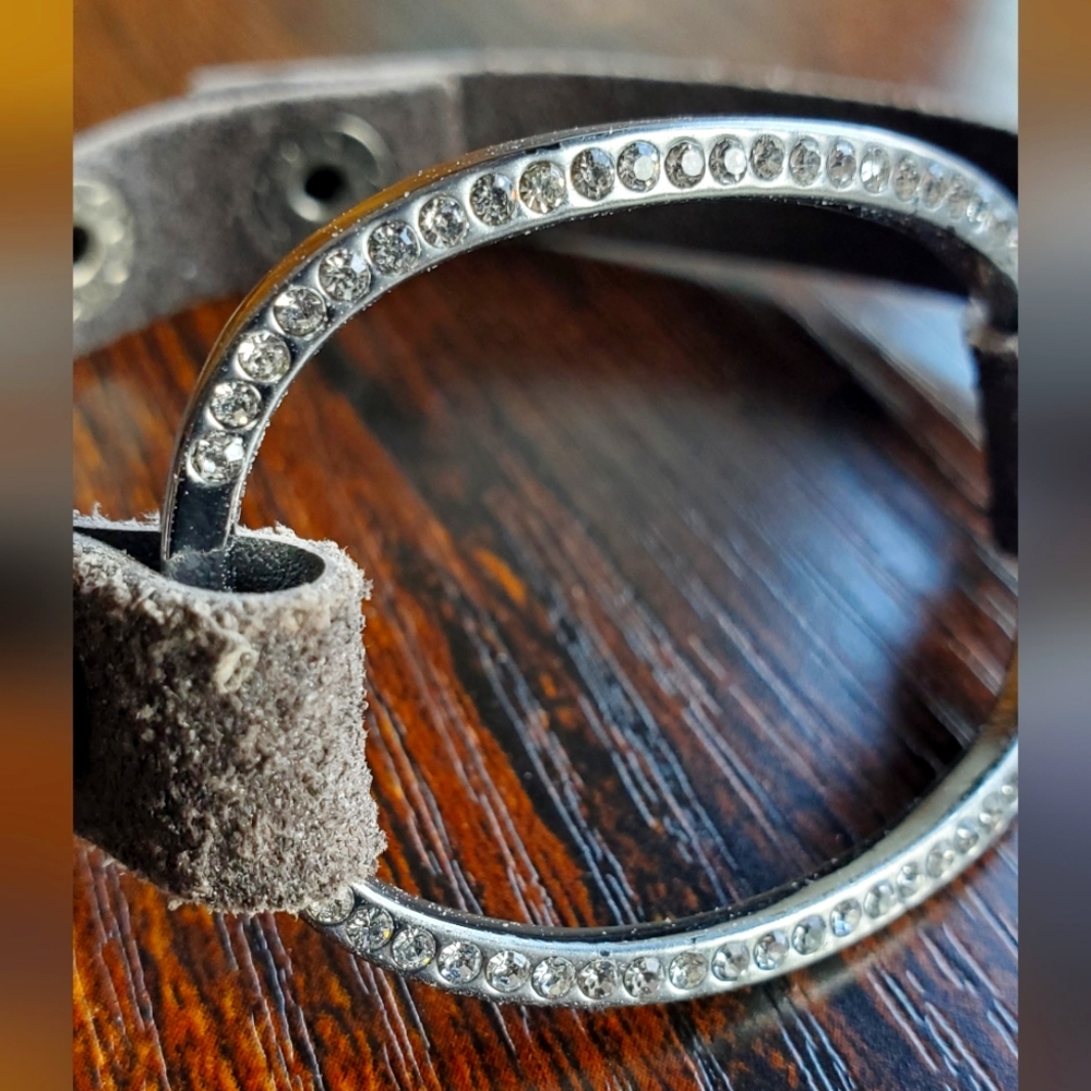 Leather and Crystal Oval Bracelet